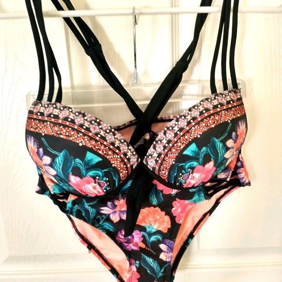 Time and Tru Other - Floral Pushup Bikini